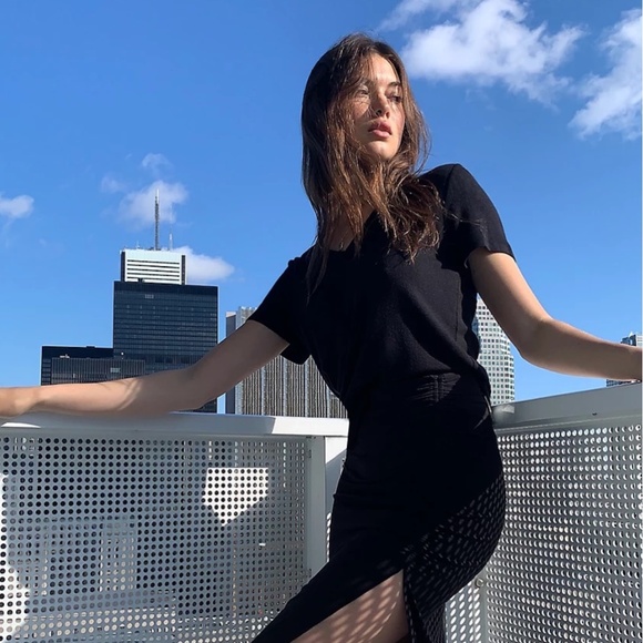 Wilfred Tops - Aritzia Wilfred Free⎜LEONIS T-SHIRT⎜BLACK